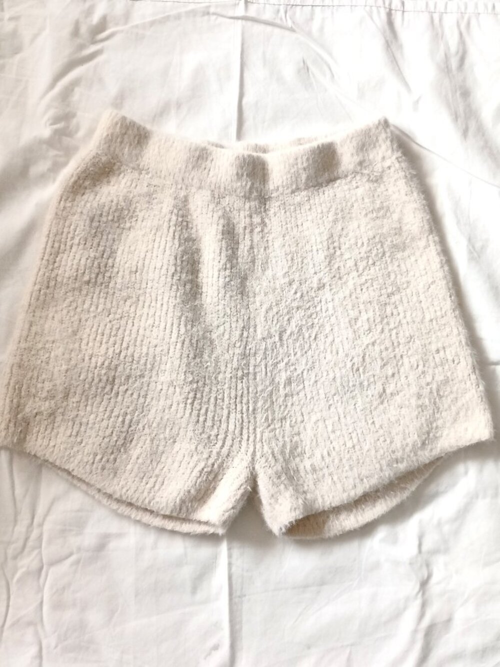 Nasty Gal Fluffy Knit Lounge Shorts Elastic High Waist Light Cream Color Med EUC